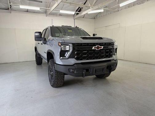 2024 Chevrolet Silverado 2500 4WD Crew Cab Standard Bed ZR2