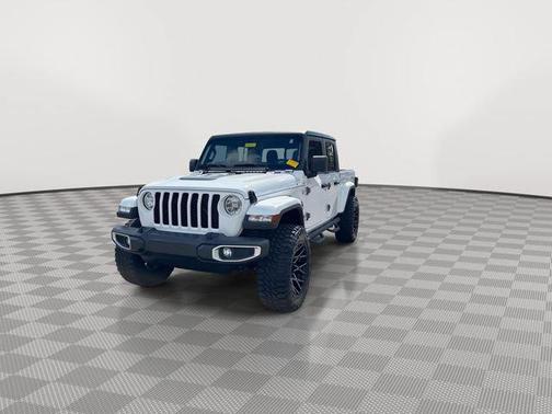 Bright White Clearcoat 2021 Jeep Gladiator Sport S