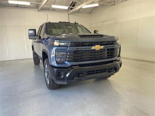 2026 Chevrolet Silverado 2500 Custom