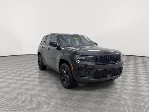2024 Jeep Grand Cherokee Altitude