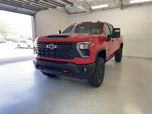 2025 Chevrolet Silverado 2500 4WD Crew Cab Standard Bed ZR2