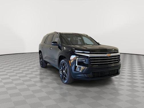 Mosaic Black Metallic 2026 Chevrolet Traverse High Country