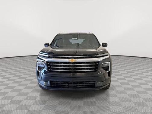 Mosaic Black Metallic 2026 Chevrolet Traverse High Country