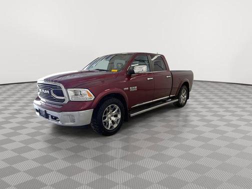 2017 RAM 1500 Limited Crew Cab 4x4 6'4' Box