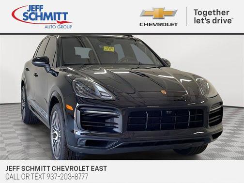 2023 Porsche Cayenne Platinum Edition