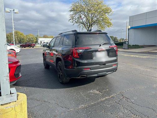 2023 GMC Acadia FWD SLT