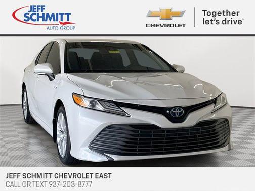 2020 Toyota Camry Hybrid XLE