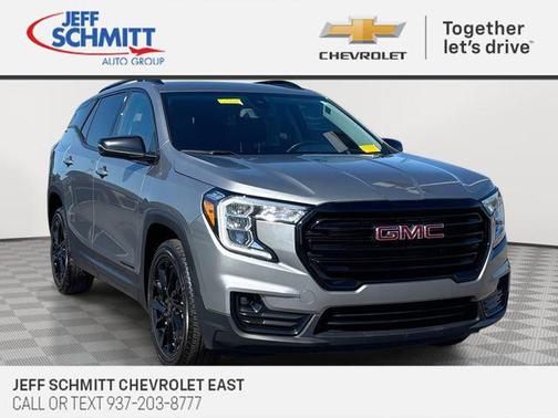 Sterling Metallic 2024 GMC Terrain SLT