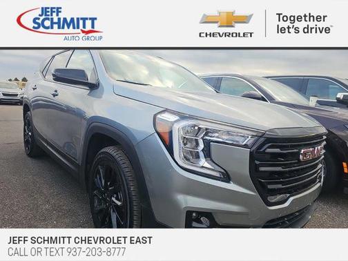 Sterling Metallic 2024 GMC Terrain SLT
