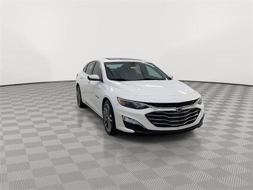 2022 Chevrolet Malibu FWD LT