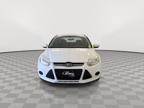 Oxford White 2014 Ford Focus SE