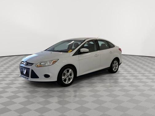 Oxford White 2014 Ford Focus SE