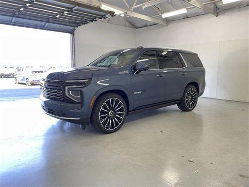 2025 Chevrolet Tahoe 4WD High Country