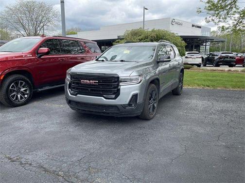 2023 GMC Acadia AWD SLT