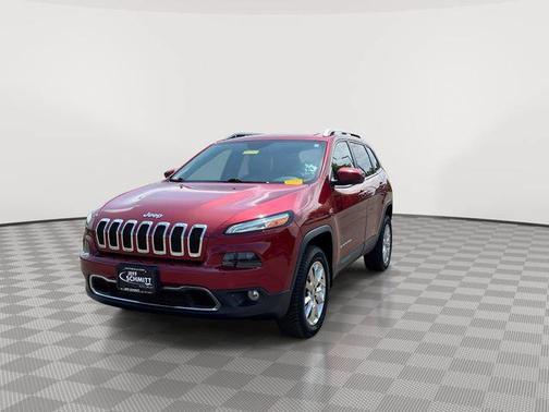 Brilliant Black Crystal Pearlcoat 2014 Jeep Cherokee Limited