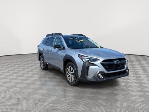 Ice Silver Metallic 2025 Subaru Outback Premium