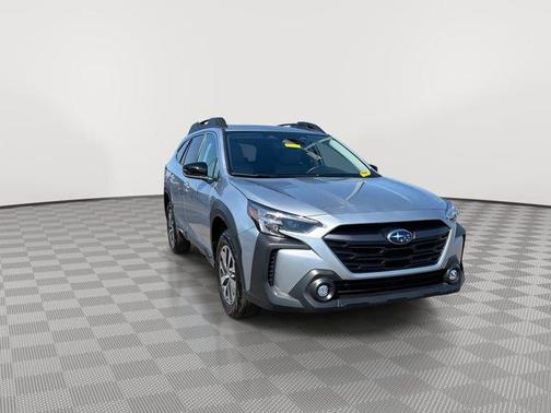 Ice Silver Metallic 2025 Subaru Outback Premium
