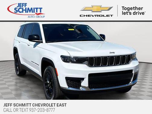 Bright White Clearcoat 2023 Jeep Grand Cherokee L Laredo