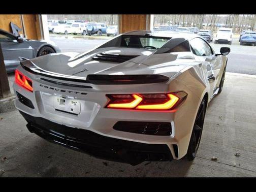 Arctic White 2025 Chevrolet Corvette E-Ray RWD Convertible 3LZ