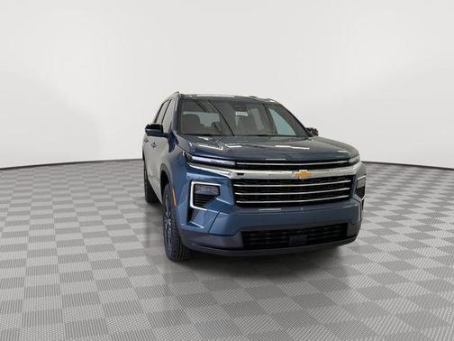 Lakeshore Blue Metallic 2026 Chevrolet Traverse LT