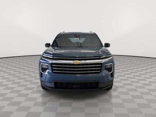 Lakeshore Blue Metallic 2026 Chevrolet Traverse LT