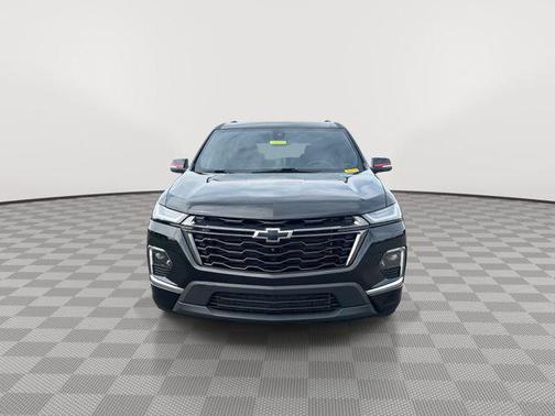Mosaic Black Metallic 2022 Chevrolet Traverse Premier
