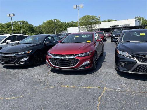 2025 Chevrolet Malibu FWD RS