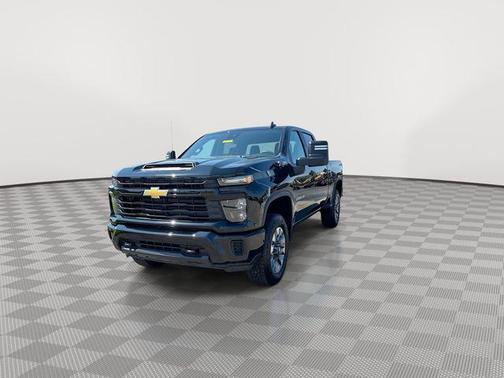 Black 2026 Chevrolet Silverado 2500 Custom