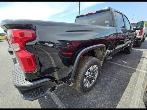 Black 2026 Chevrolet Silverado 2500 Custom