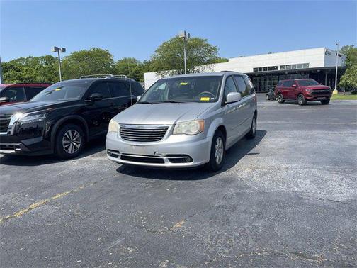 2012 Chrysler Town & Country Touring