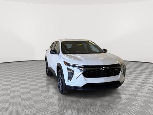 Summit White 2024 Chevrolet Trax FWD 1RS