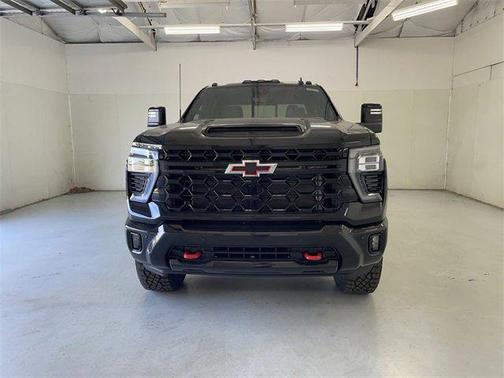 2025 Chevrolet Silverado 2500 4WD Crew Cab Standard Bed ZR2