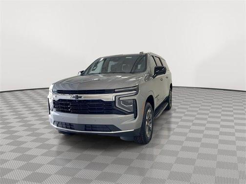 2025 Chevrolet Suburban LS