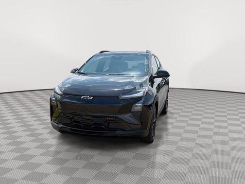 Mosaic Black Metallic 2027 Chevrolet Bolt RS FWD