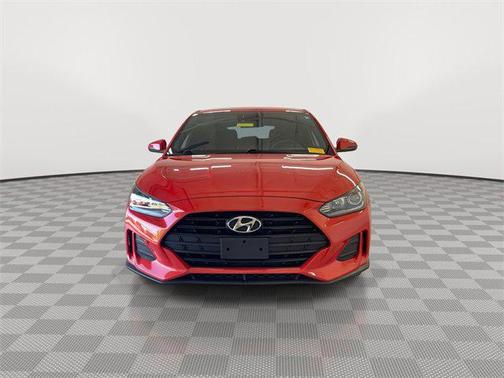 2020 Hyundai Veloster 2