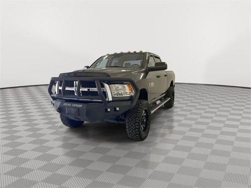 2017 RAM 2500 Tradesman Crew Cab 4x4 6'4' Box