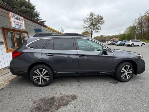 Gray 2018 Subaru Outback 2.5i Limited