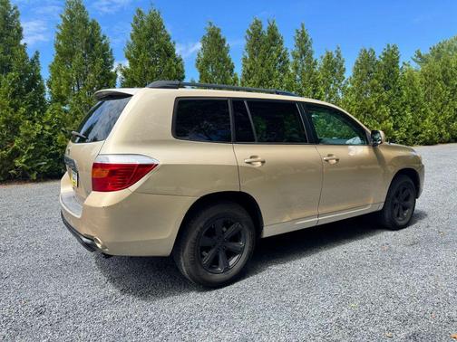 2010 Toyota Highlander SE