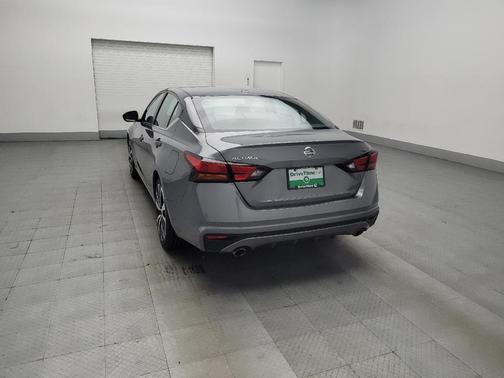 2021 Nissan Altima SR FWD