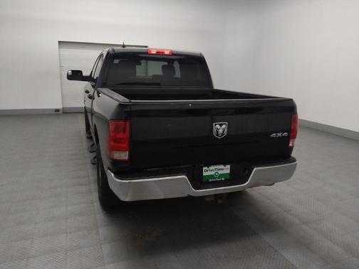 Diamond Black Crystal Pearlcoat 2020 RAM 1500 Tradesman