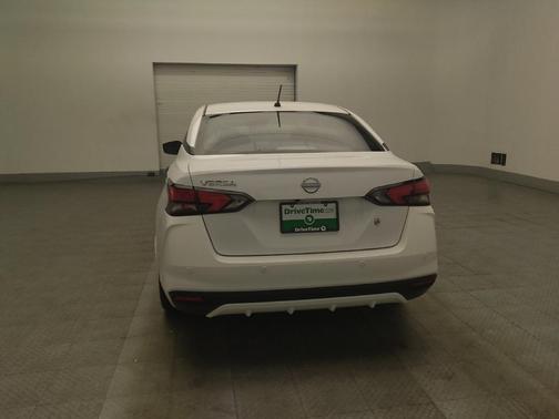Fresh Powder 2024 Nissan Versa 1.6 S
