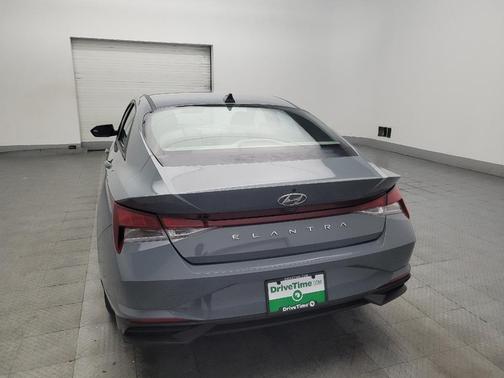 Electric Shadow 2022 Hyundai ELANTRA SE