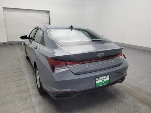 Electric Shadow 2022 Hyundai ELANTRA SE