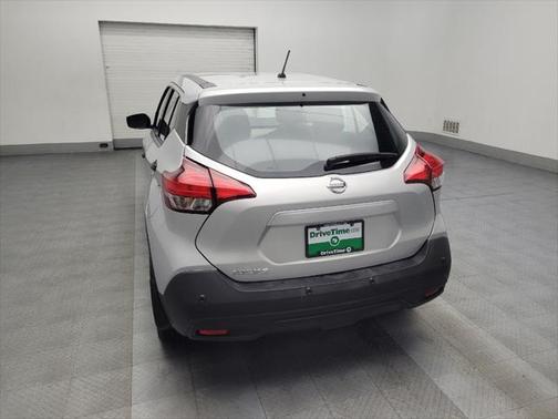 2020 Nissan Kicks S