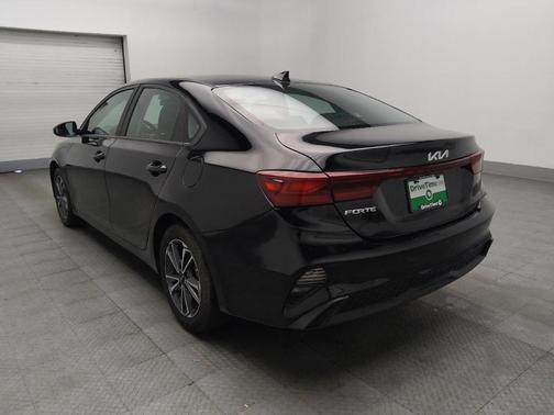Aurora Black 2022 Kia Forte LXS