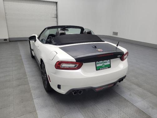 2018 FIAT 124 Spider Base