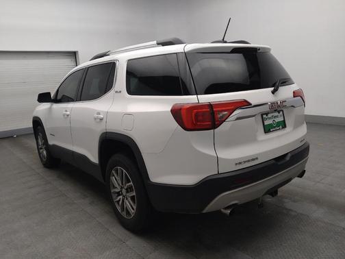 White 2019 GMC Acadia SLE-2