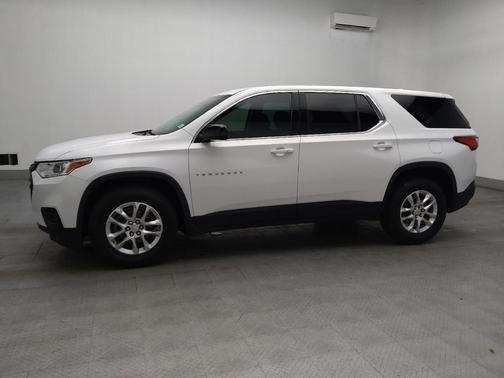 Summit White 2019 Chevrolet Traverse LS