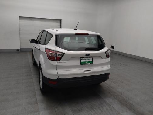 Oxford White 2017 Ford Escape S
