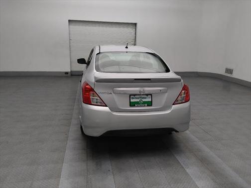 2017 Nissan Versa 1.6 S+